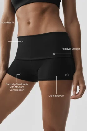 3″ Szorty Alo Softsculpt z niskim stanem i podwiniętym dołem – czarne