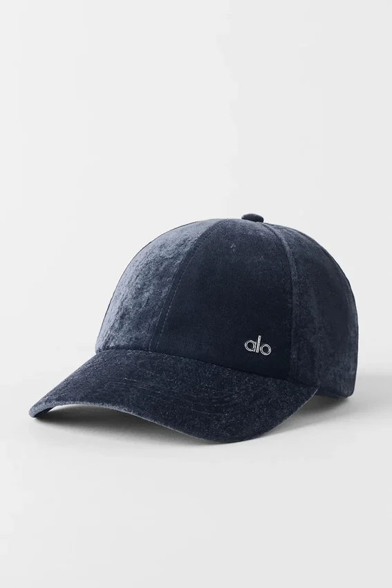 Aksamitna czapka Off-Duty – granatowa