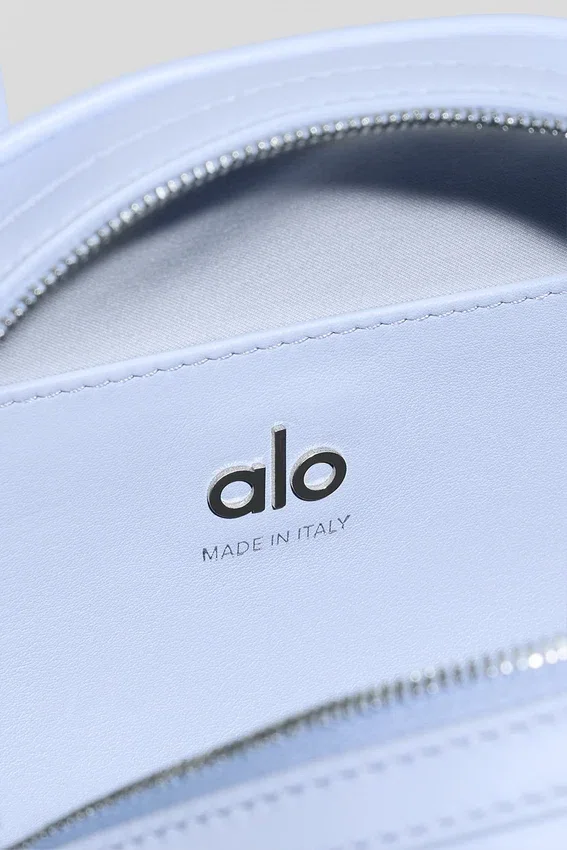 Alo Mini Odyssey – jasnoniebieska skóra w stylu Prowansji