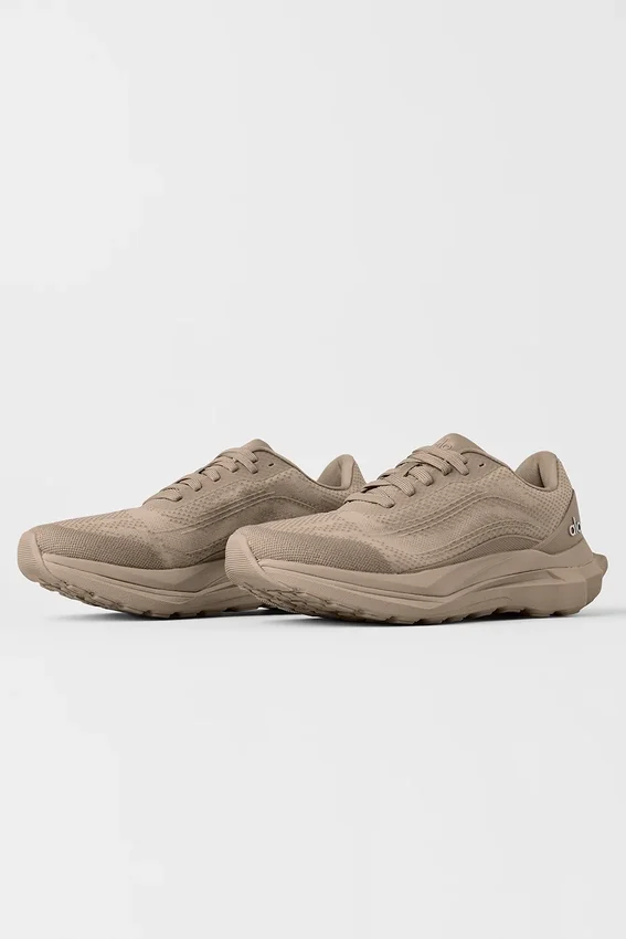 Alo Runner – Gravel