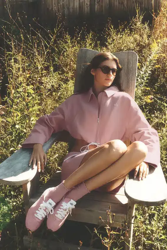 Alo Sunset Sneakersy – Vintage Pink