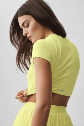 Alosoft Crop Finesse z krótkim rękawem – kolor „Sunshine”