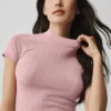Bezszwowa bluzka w stylu szortów z krótkim rękawem i stójką z dzianiny typu pointelle – Vintage Pink