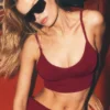 Bezszwowa braletka z modalu z prążkowanym wzorem „Delight” – kolor Summer Romance Red