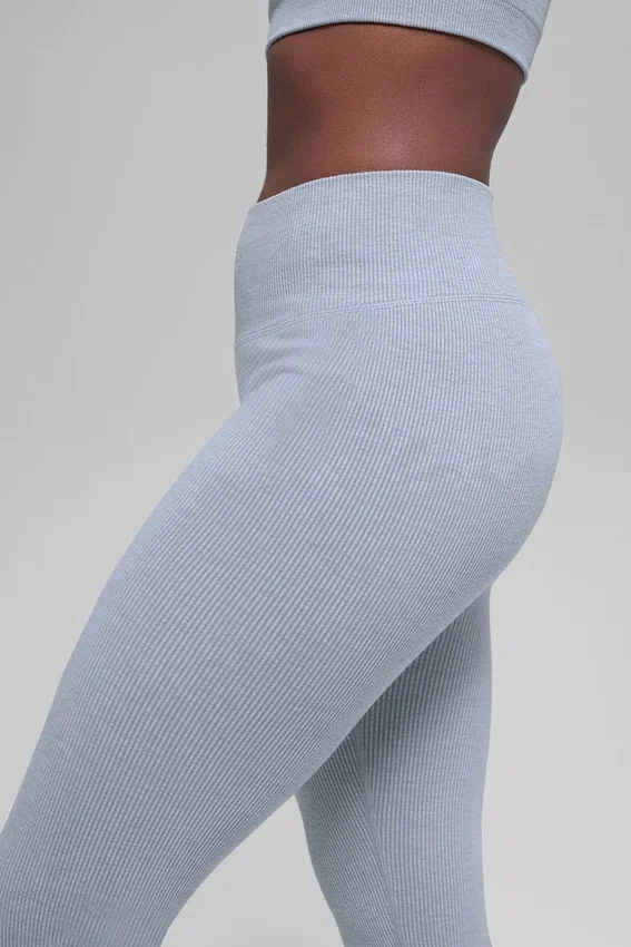 Bezszwowe High-Waist legginsy w dwa odcienie z prążkowanym materiałem – Winter Frost Heather