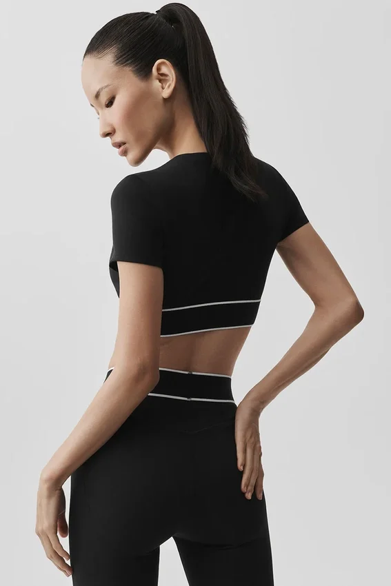 Biustonosz z krótkim rękawem Alo Softsculpt Amp It up – czarny