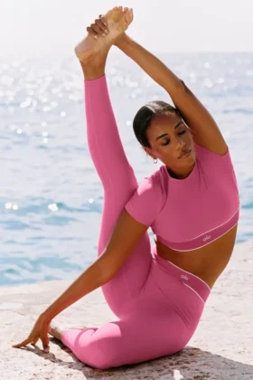 Biustonosz z krótkim rękawem Alo Softsculpt Amp It up – Paradise Pink