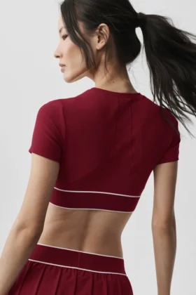 Biustonosz z krótkim rękawem Alo Softsculpt Amp It up – Summer Romance Red