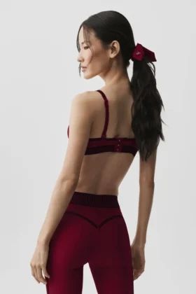 Biustonosz z serii Airlift Line up – Summer Romance Red