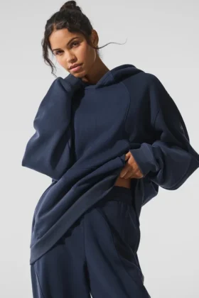Bluza z kapturem „Make Waves” – granatowy odcień