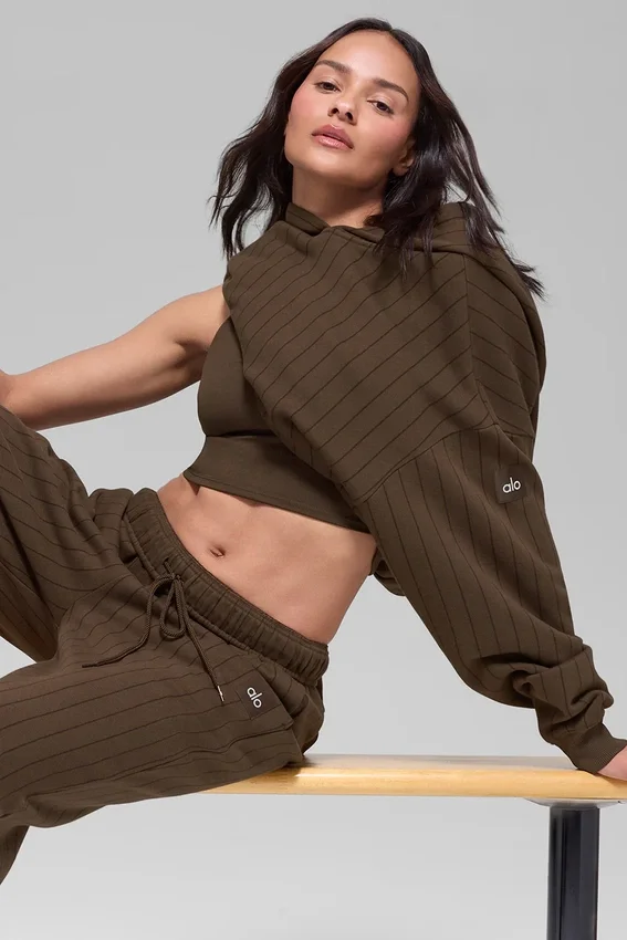Bluza z kapturem w prążki – prążki w kolorze espresso