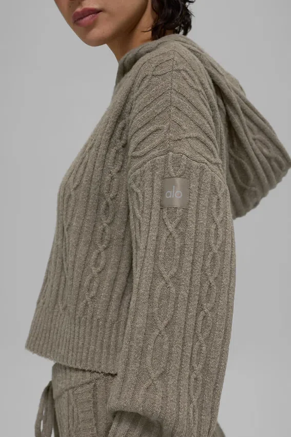 Bluza z kapturem Winter Bliss z dzianiny warkoczowej – jasny kolor kakao