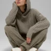Bluza z kapturem Winter Bliss z dzianiny warkoczowej – jasny kolor kakao
