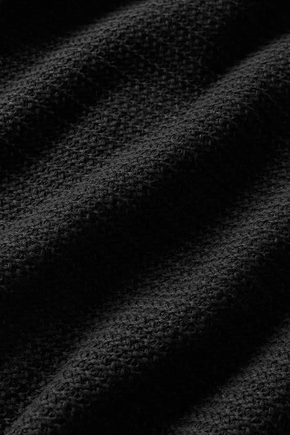 Bluzka z długim rękawem i guzikami z dzianiny Shift Knit – Czarna