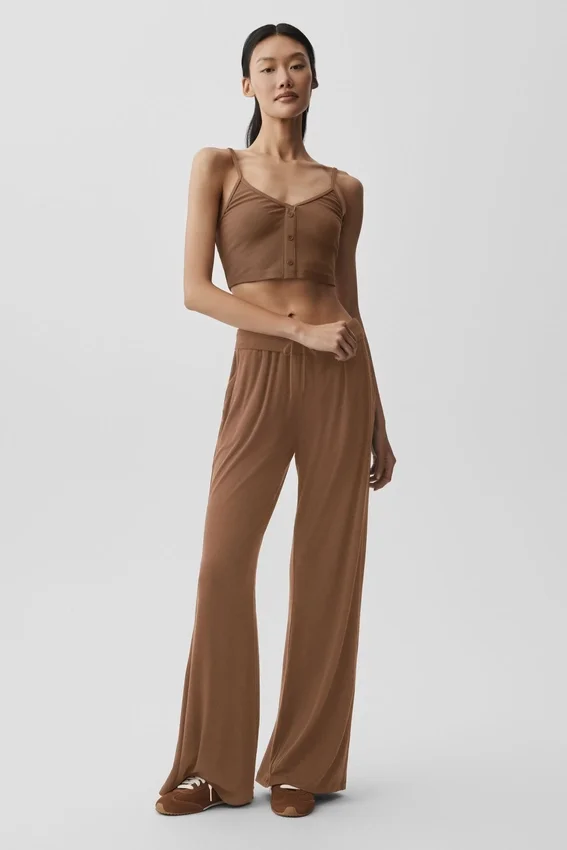 Delikatny top na ramiączkach z prążkowanej dzianiny – brązowy „Sun Kissed”