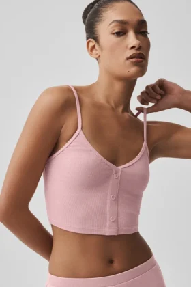 Delikatny top na ramiączkach z prążkowanej dzianiny – różowy w stylu vintage