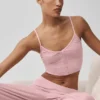 Delikatny top na ramiączkach z prążkowanej dzianiny – różowy w stylu vintage
