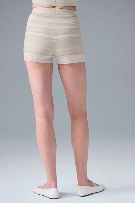 Dżinsowe High-Waist szorty Sport Play – kolor kości słoniowej/alabaster