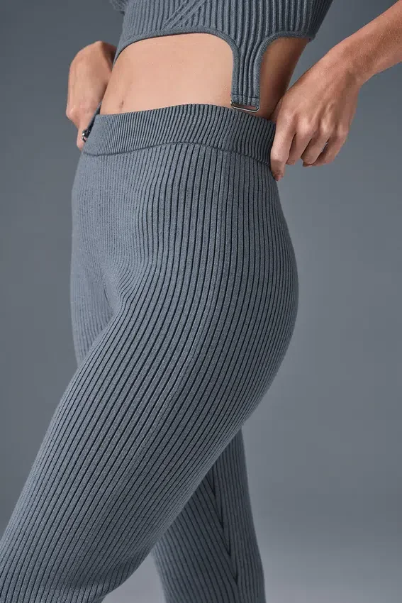 Dżinsowe spodnie z dzianiny High-Waist z rozszerzanymi nogawkami – stalowy szary/antracyt