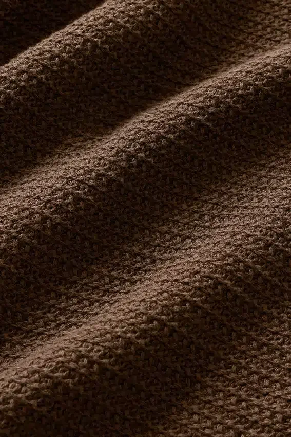 Długa bluza z guzikami z dzianiny typu shift – kolor espresso
