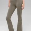 High-Waist Airbrush 7/8 Bootcut Legginsy – kolor jasnokakaowy
