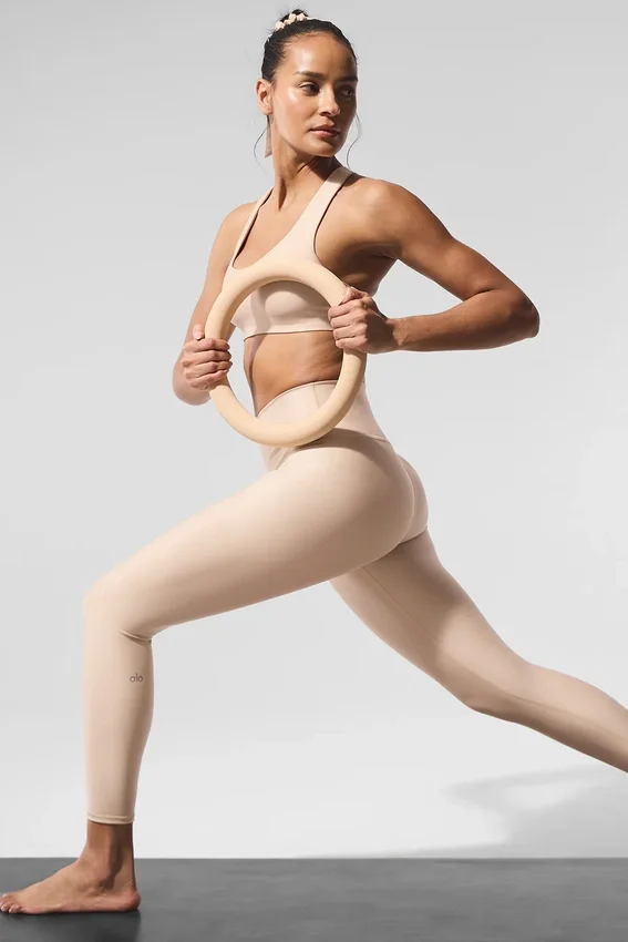 High-Waist Airlift Legging – kolor orzech makadamia