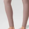 High-Waist Airlift Legging – kolor taupe