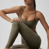 High-Waist Airlift Legging – oliwkowe drzewo