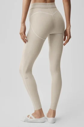 High-Waist Alosoft Heart Throb Legginsy 7/8 – kolor owsiany melanżowy/biały
