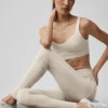 High-Waist Alosoft Heart Throb Legginsy 7/8 – kolor owsiany melanżowy/biały