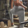 High-Waist Alosoft Legginsy z motywem serca – szary melanż sportowy/biały