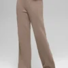 High-Waist Cashmere Wool Pants with Wide Legs from the New Class Collection – Chai Latte