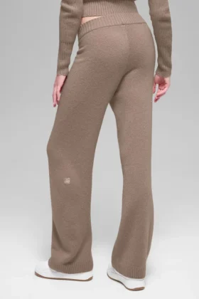 High-Waist Cashmere Wool Pants with Wide Legs from the New Class Collection – Chai Latte