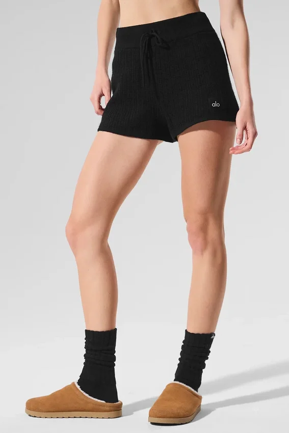 High-Waist kaszmirowe szorty o puszystej fakturze waflowej – czarne