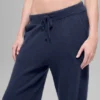 High-Waist New Class Jogger z wełny i kaszmiru – granatowe