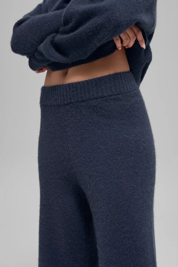 High-Waist New Class Wide Leg Pants z wełny i kaszmiru – granatowe