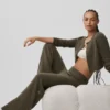 High-Waist New Class z wełny i kaszmiru o szerokich nogawkach – Olive Tree