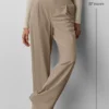 High-Waist Pursuit Trouser (Long) – kolor Gravel