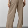 High-Waist Pursuit Trouser (Regular) – kolor Gravel