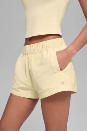 High-Waist Socialite Szorty – Candlelight Yellow