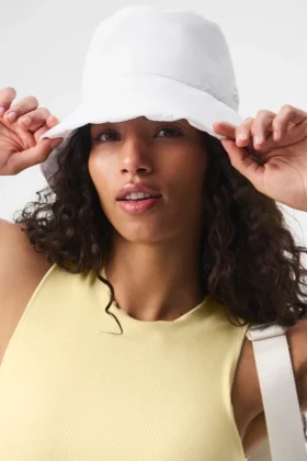 Kapelusz typu bucket w kolorze Good Shade – biały