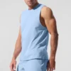 Koszulka bez rękawów Alo Vapor Muscle – kolor Seashell Blue