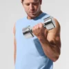 Koszulka bez rękawów Alo Vapor Muscle – kolor Seashell Blue