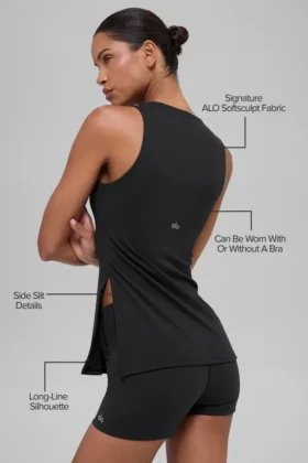 Koszulka z biustonoszem Alo Softsculpt Precision – czarna