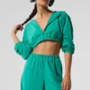 Krótka bluza z kapturem i zamkiem na całej długości „Breezy” – Spruce Green
