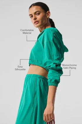 Krótka bluza z kapturem i zamkiem na całej długości „Breezy” – Spruce Green