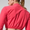 Krótka bluza z zamkiem na całej długości „Breezy” – kolor Candy Red