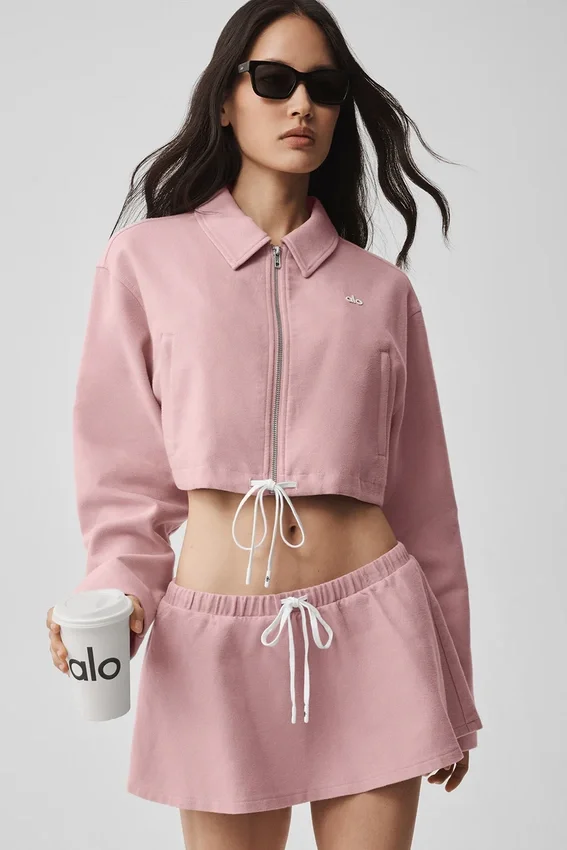 Krótka kurtka z zamkiem na całej długości z serii „Fan Favorite” – Vintage Pink