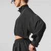 Krótki sweter „Aerial” z zamkiem 1/4 – czarny