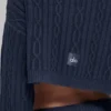 Krótki sweter z golfem „Winter Bliss” z dzianiny warkoczowej i długim rękawem – granatowy